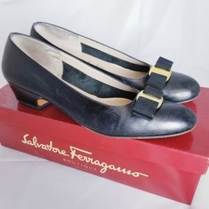 Vintage Ferragamo Vara Patent Leather Low Pump